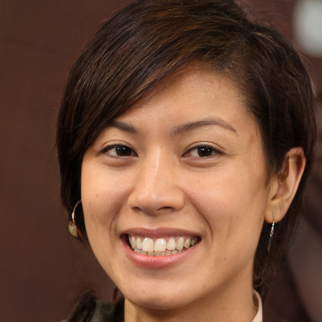 Happy baby in an Ingenuity product